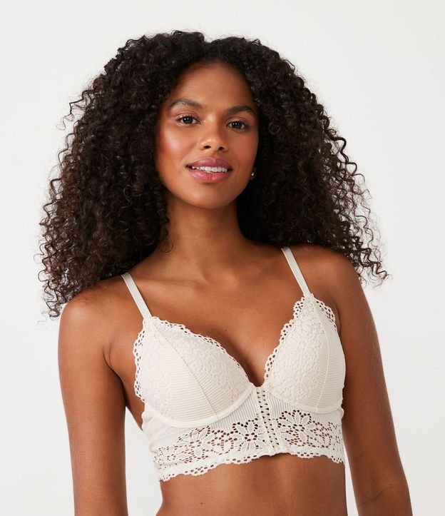 Sutiã Base em Microbra com Bojo Oco e Detalhes em Renda Floral