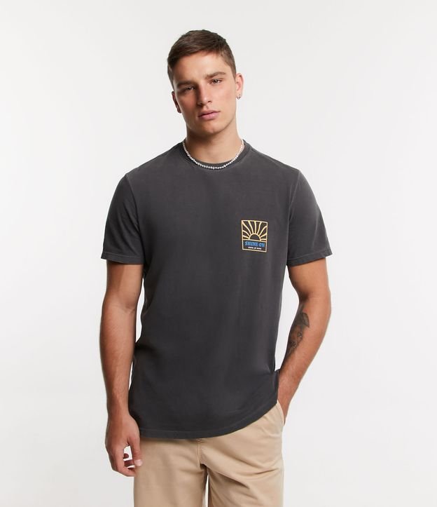 Camiseta Comfort Alongada em Meia Malha com Estampa Shine On
