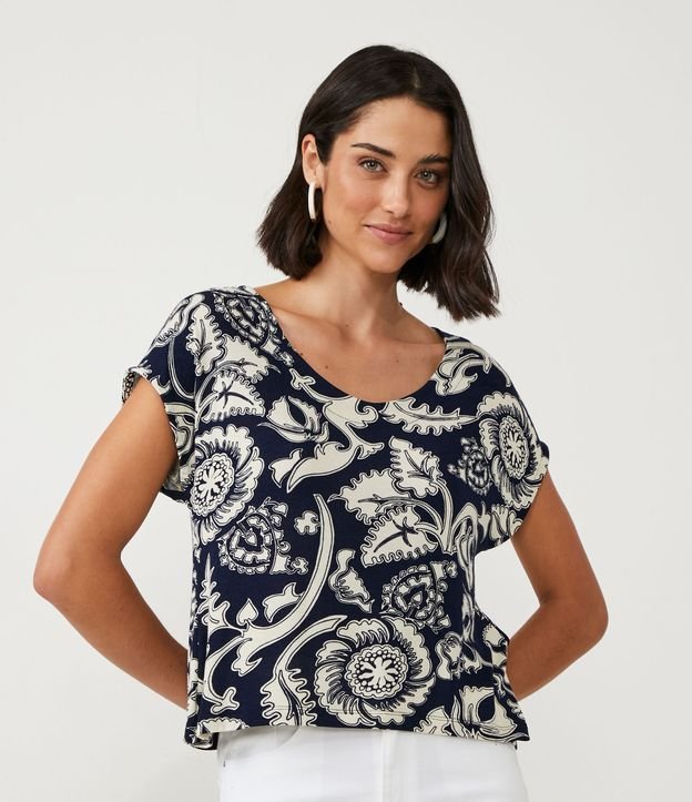 Blusa em Viscose com Estampa Floral