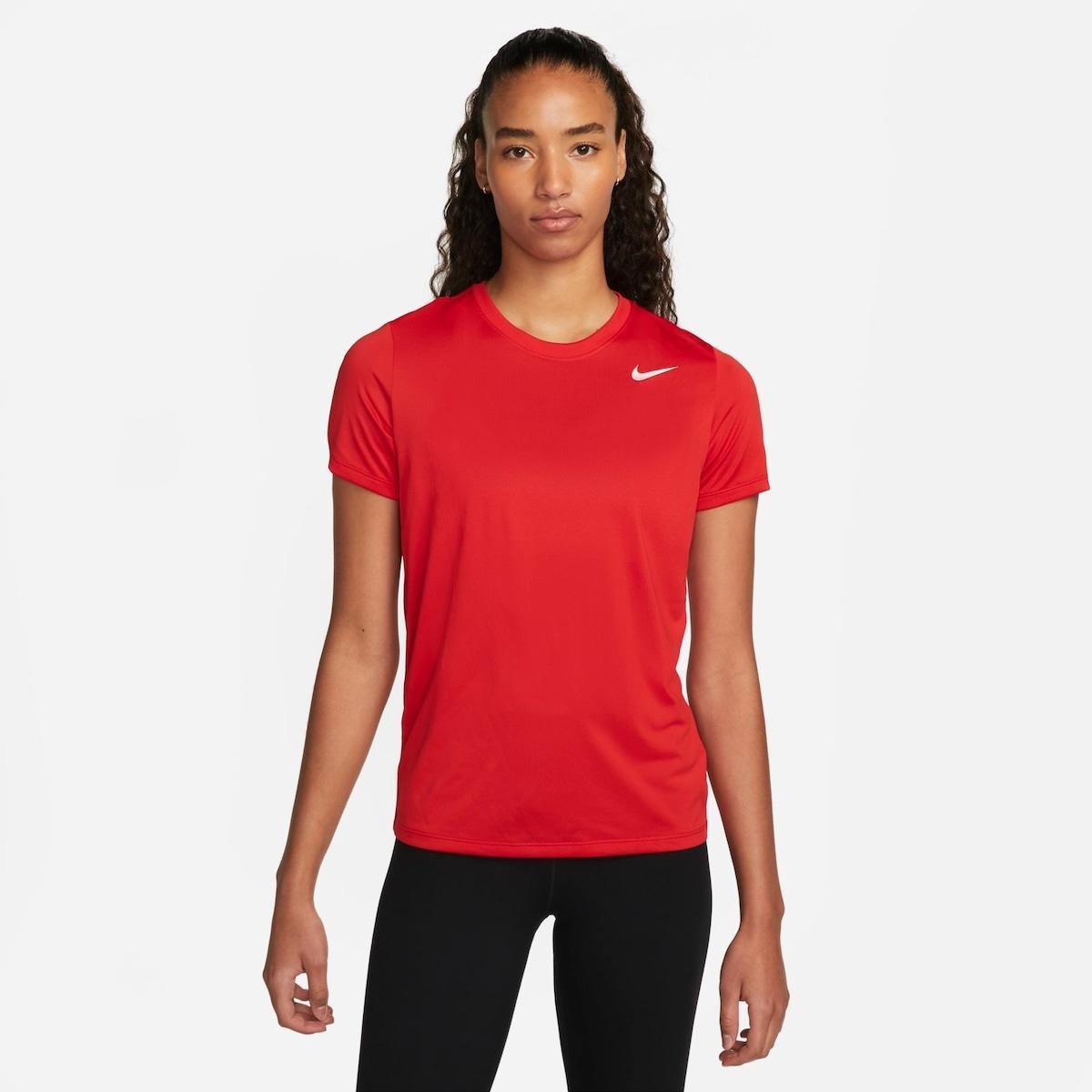 Saindo por R$ 56,99: Camiseta Nike Dri-FIT Feminina [Tam. EP P e M] | Pelando