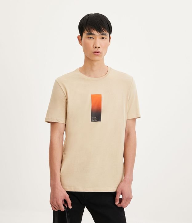 Camiseta Slim em Algodão com Estampa de Retângulo Degradê