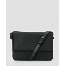 Bolsa Flap com Alça Longa Fina