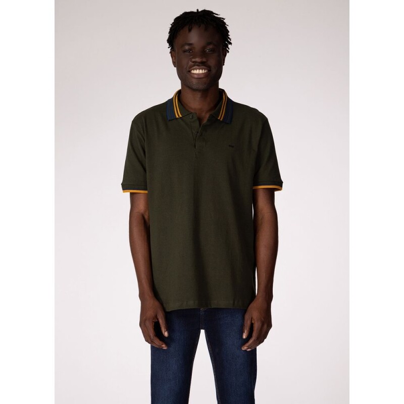 Seleção TNG: 2 Camisas Polo por R$ 99,98