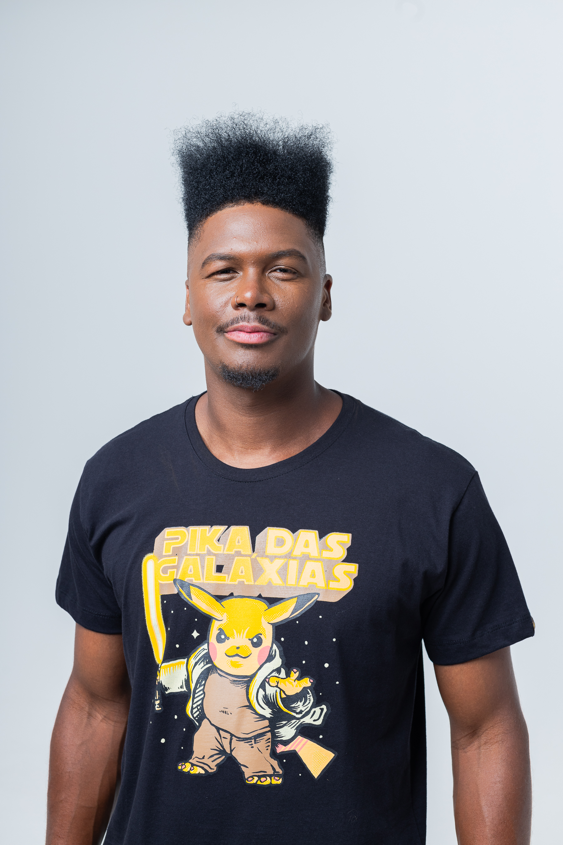 Camiseta Pika das Galáxias Pokemon Chico Rei - Unissex