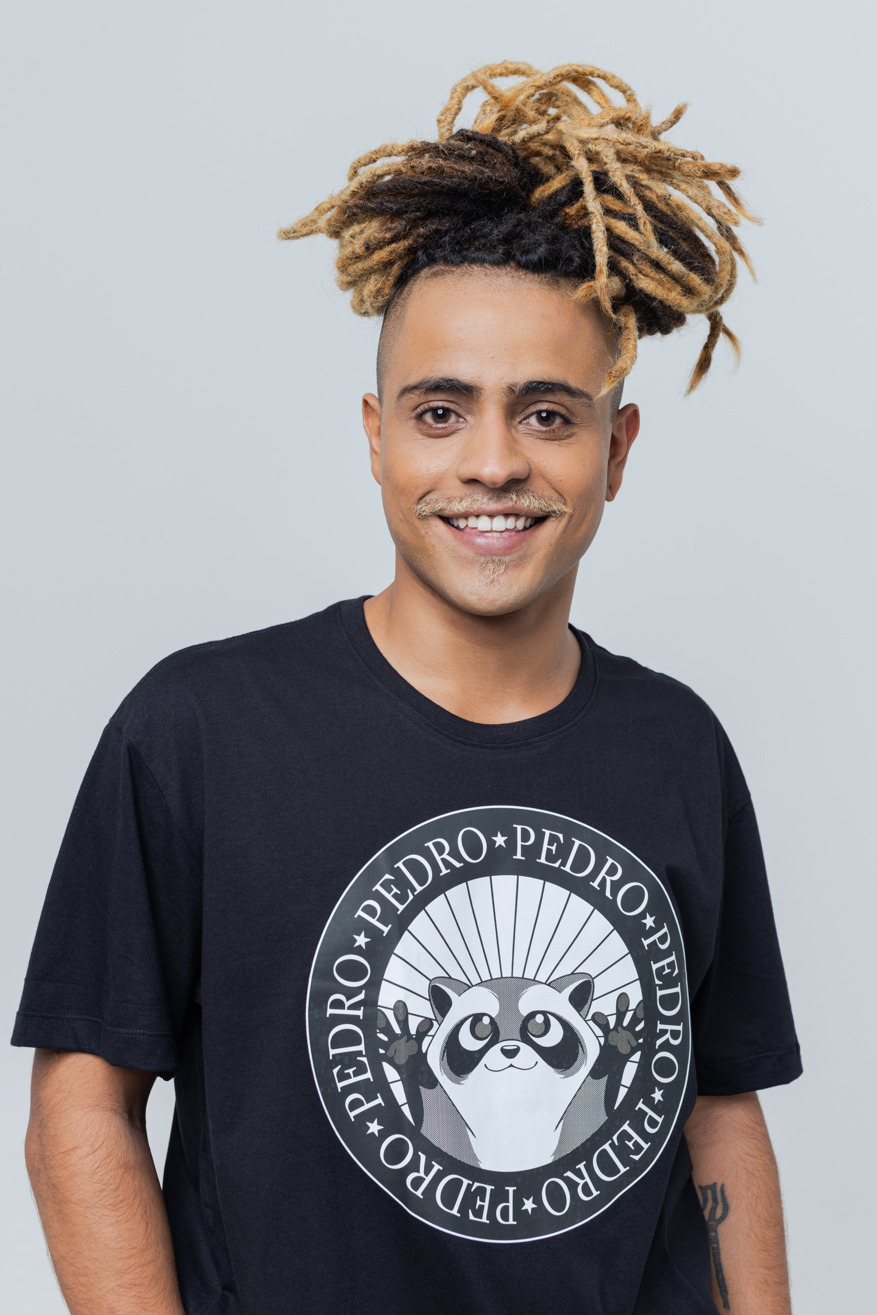 Camiseta Guaxinim Pedro Pedro Pedro - Chico Rei