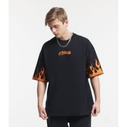 Camiseta Oversized em Meia Malha com Lettering Chaos e Chamas - Tam P