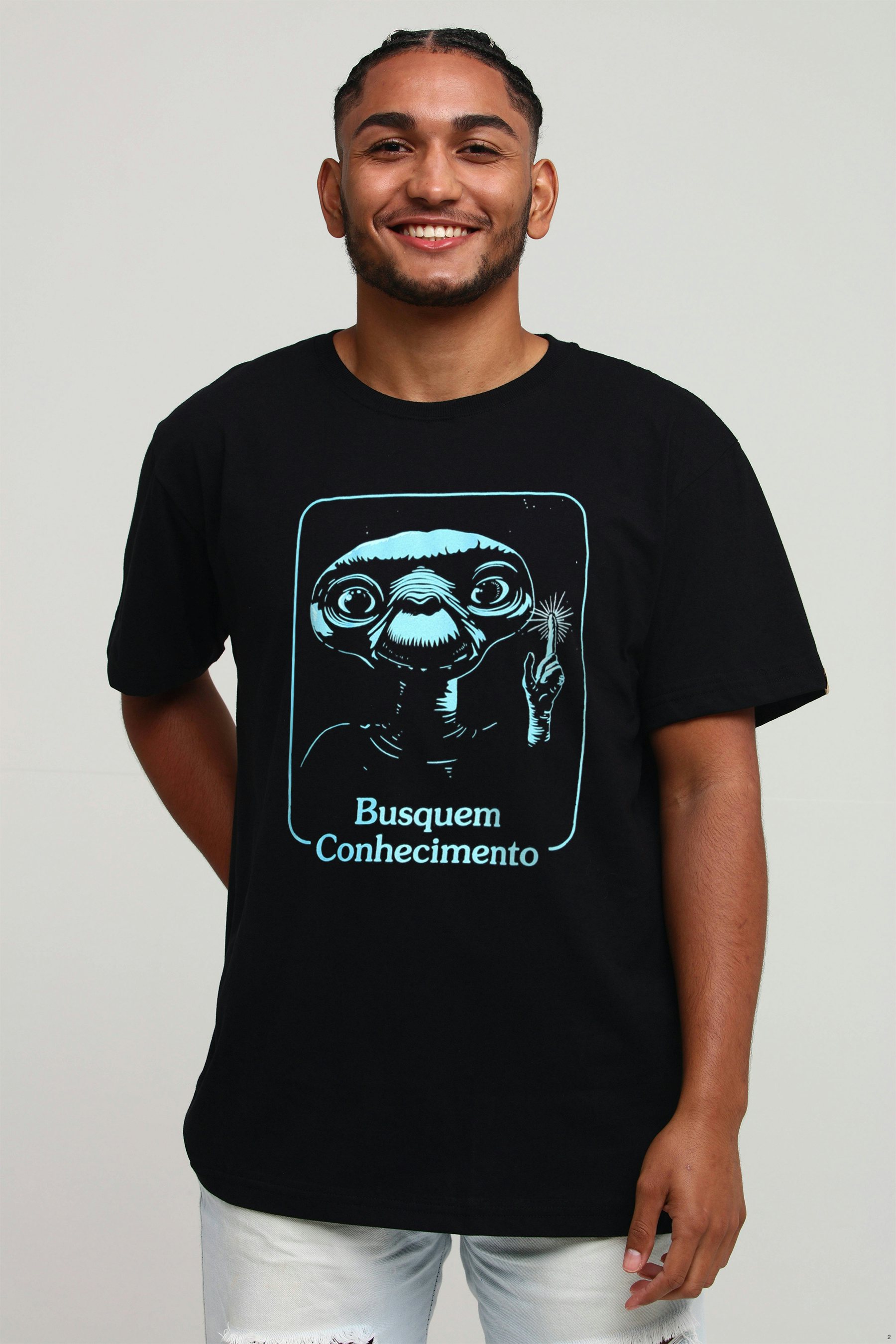 Camiseta Busquem Conhecimento Chico Rei - Unissex