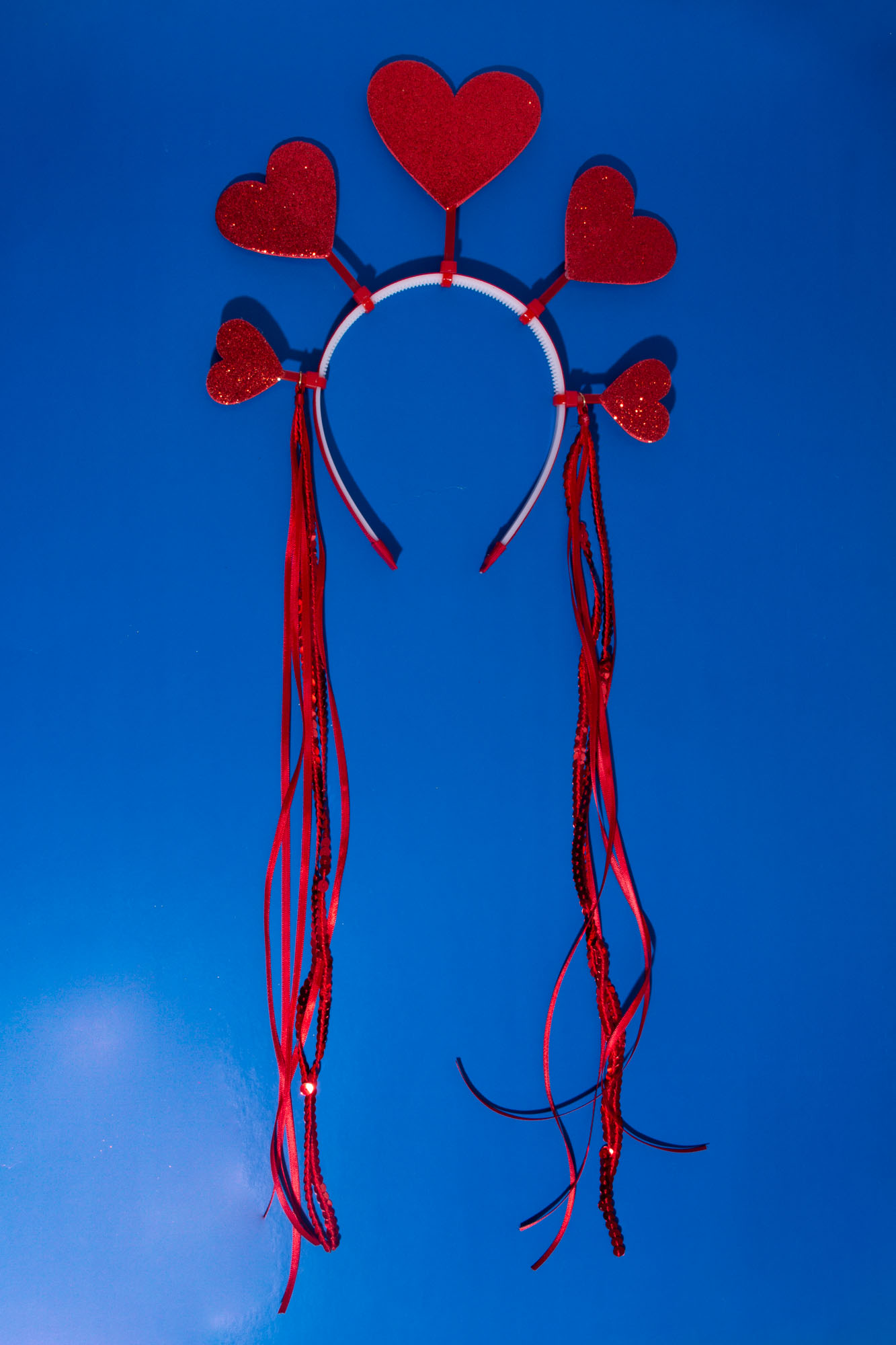 Tiara De Carnaval Com 5 Corações Vermelho Fitas De Cetim e Paetês