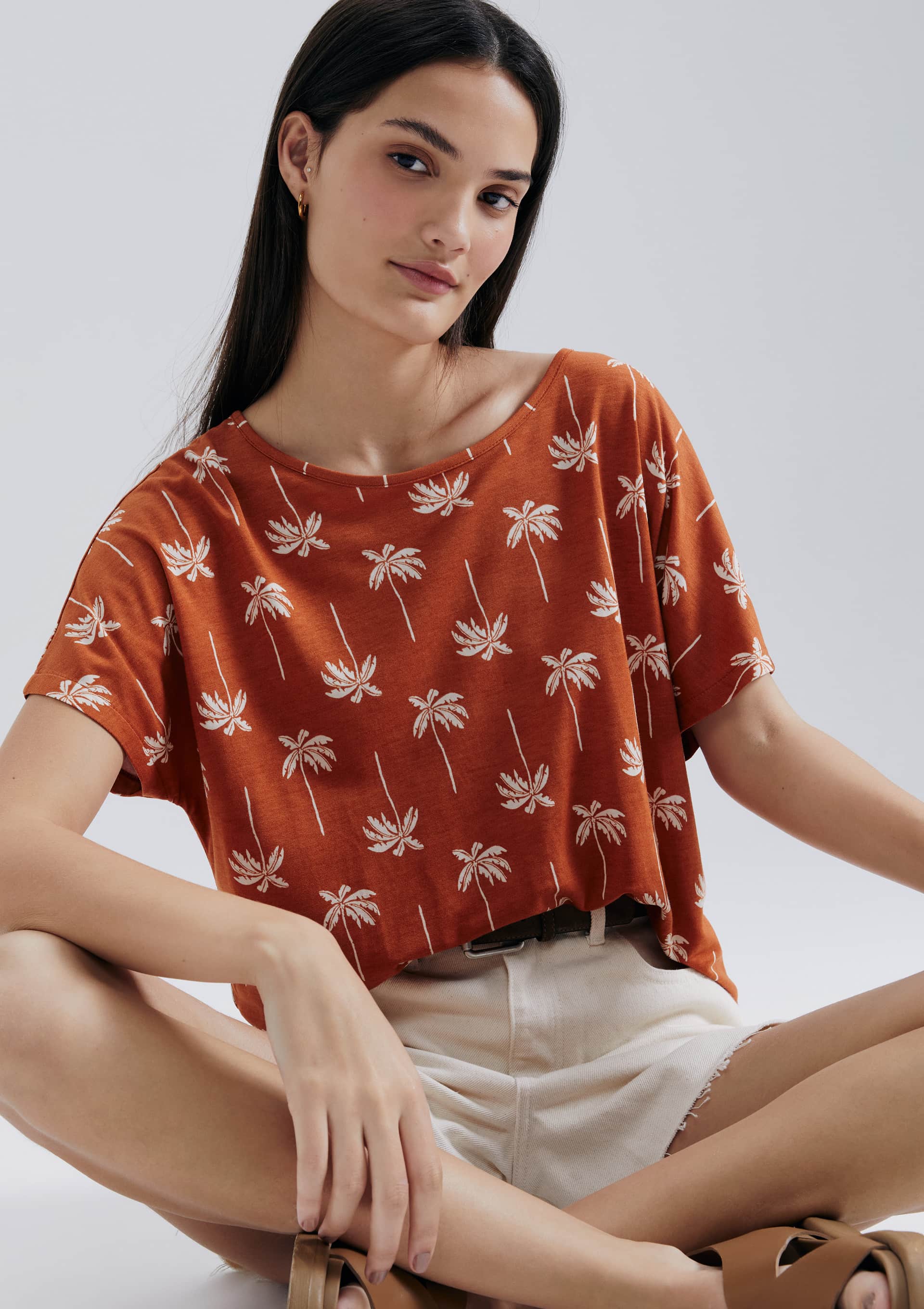 Blusa Feminina Manga Curta Estampada - Terracota