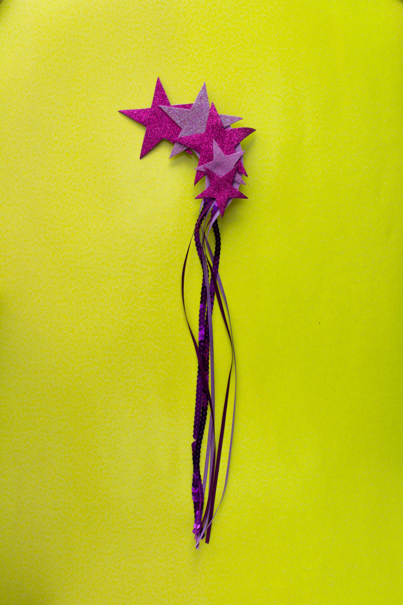 Presilha Ear Cuff Carnaval Com Mix Estrelas Roxa e Fitilhos