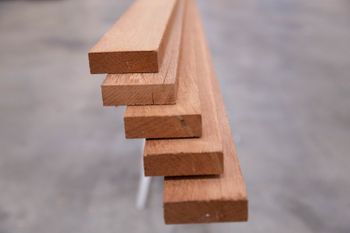 Sarrafo Cedrinho Aparelhado 2,2x4,5cm x 4m Pica Pau