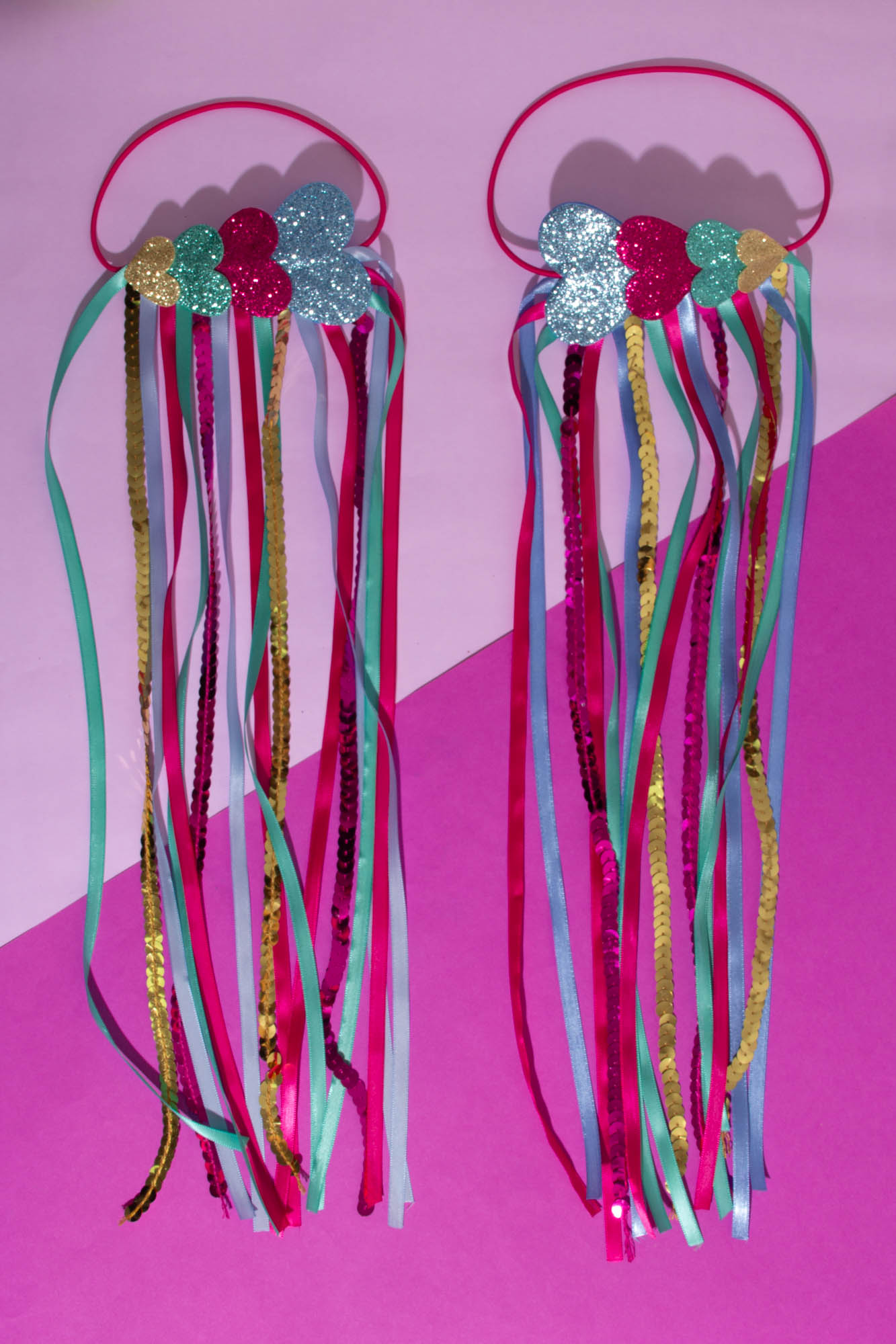 Ombreira Carnaval Corações Com Fitas Candy Color