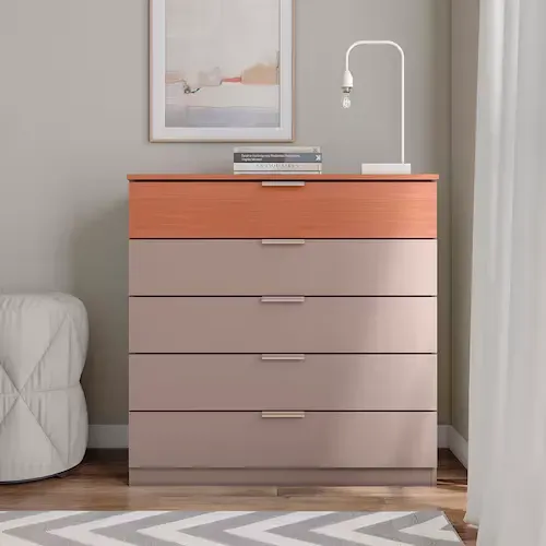 Cômoda Bartira Diplomata com 5 Gavetas, Trava de Segurança e Espaço para TV de até 42 polegadas - 90cm de Largura - Capuccino/Avelã