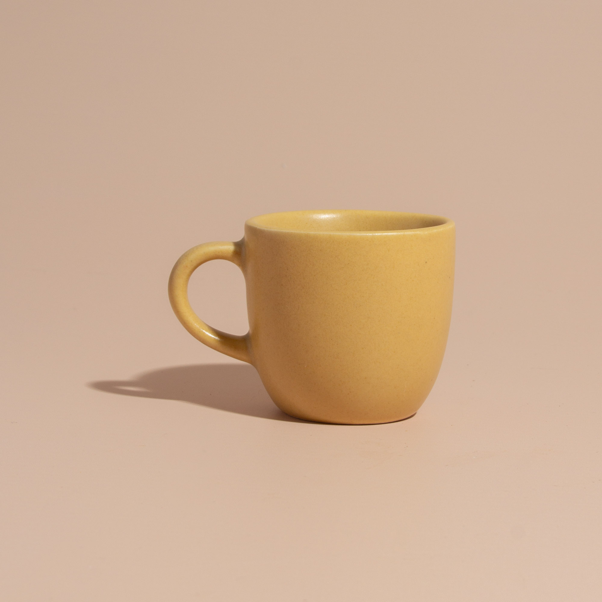 Xícara De Café Cerâmica Amarelo  -