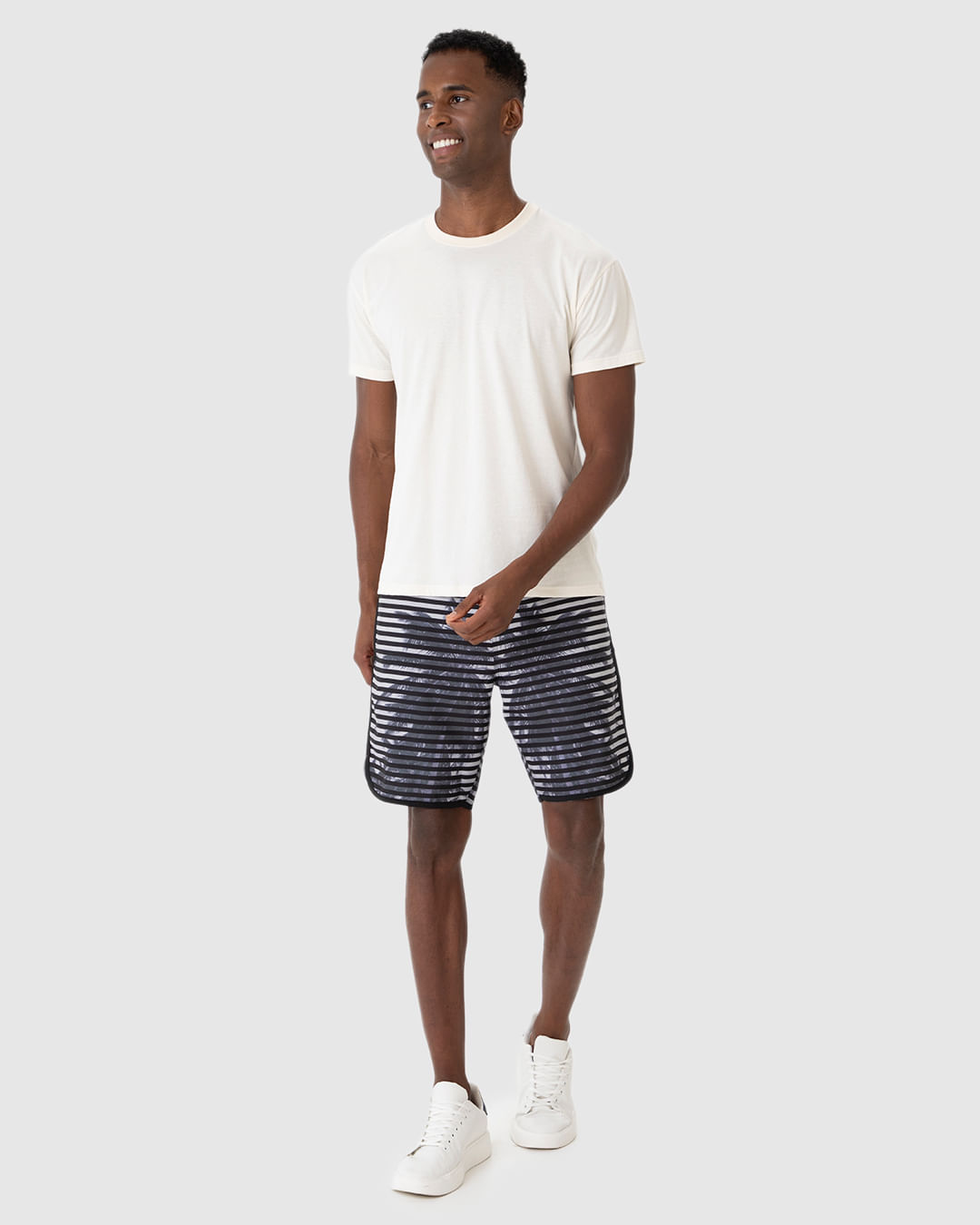 Bermuda Masculina Comfort Estampada Em Microfibra Com Elastano