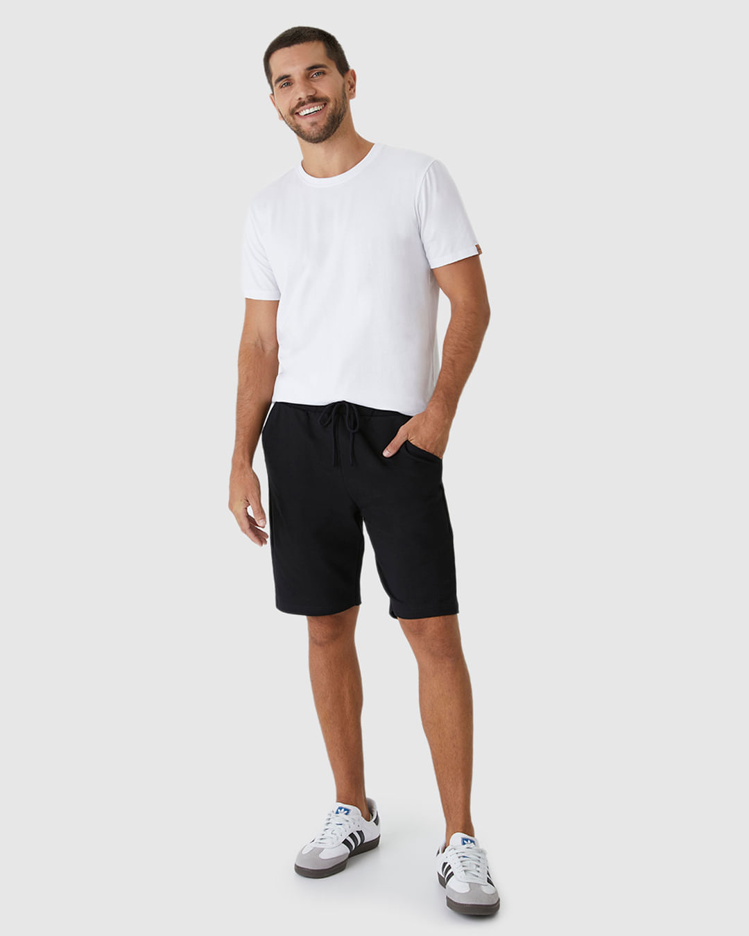 Bermuda Básica Masculina Cintura Média Em Moletom Sem Flanela