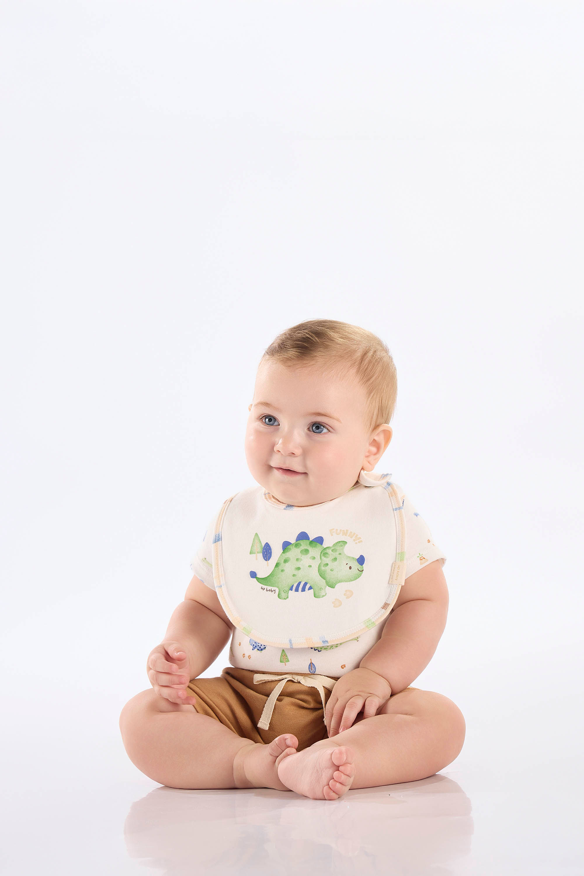 Babador Unissex Bebê em Suedine Comfy Forro Plástico (Bege) Up Baby