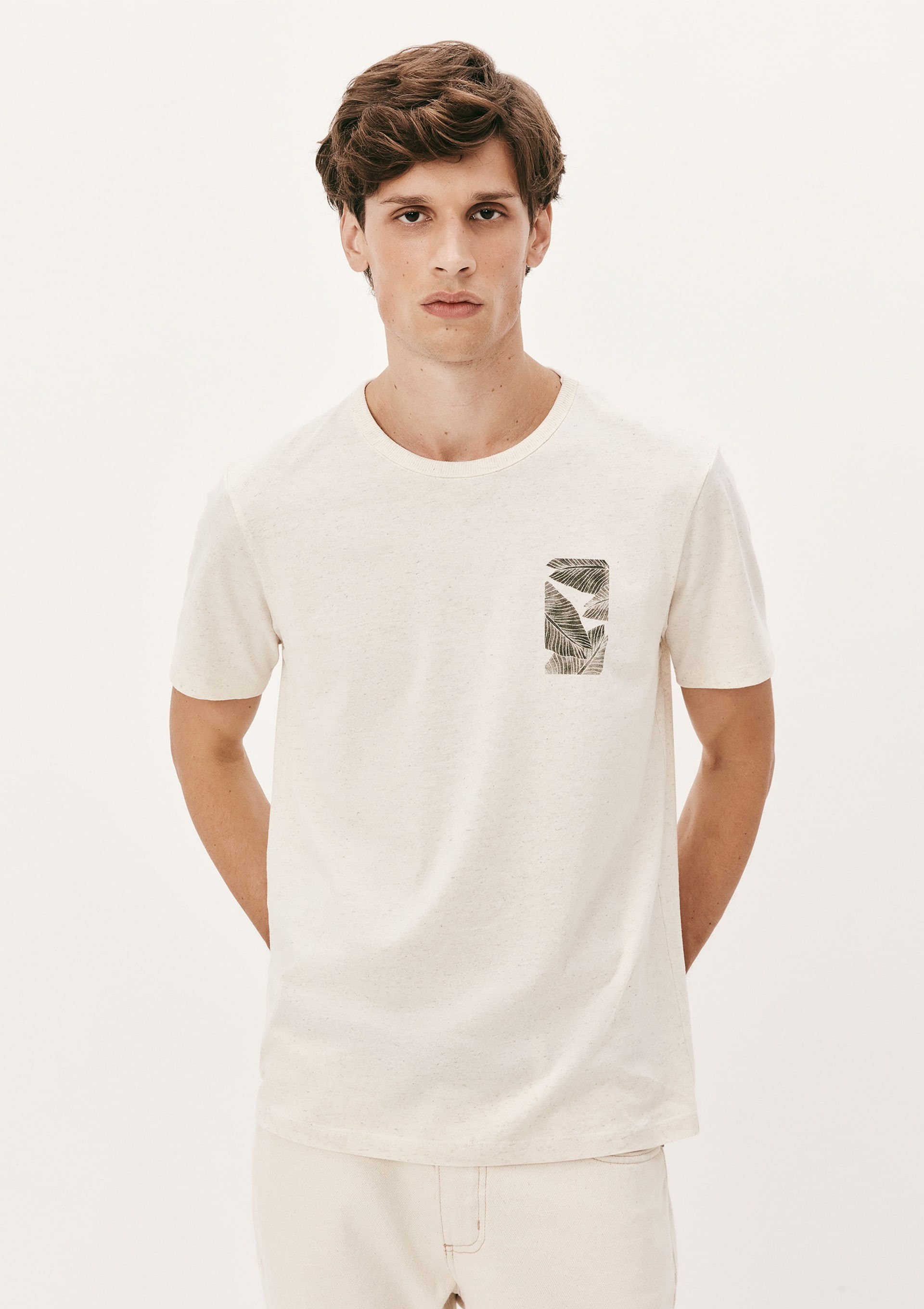 Camiseta Masculina Manga Curta Estampa em Linho Hering