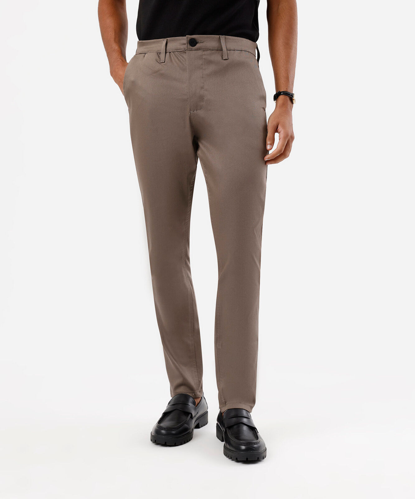calça chino carrot de alfaiataria sarja marrom masculina 