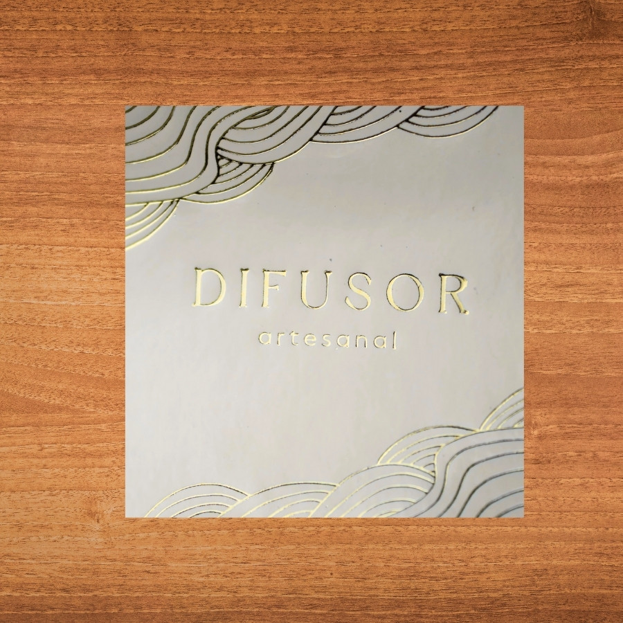Adesivo Difusor Gold - Ref.2351 - Hot Stamping - 4x4cm - 20 unidades - Stickr - Rizzo